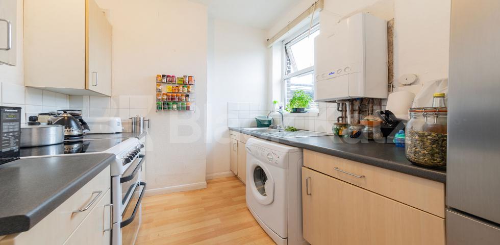 Modern Apartment Chapter Road, Willesden Green